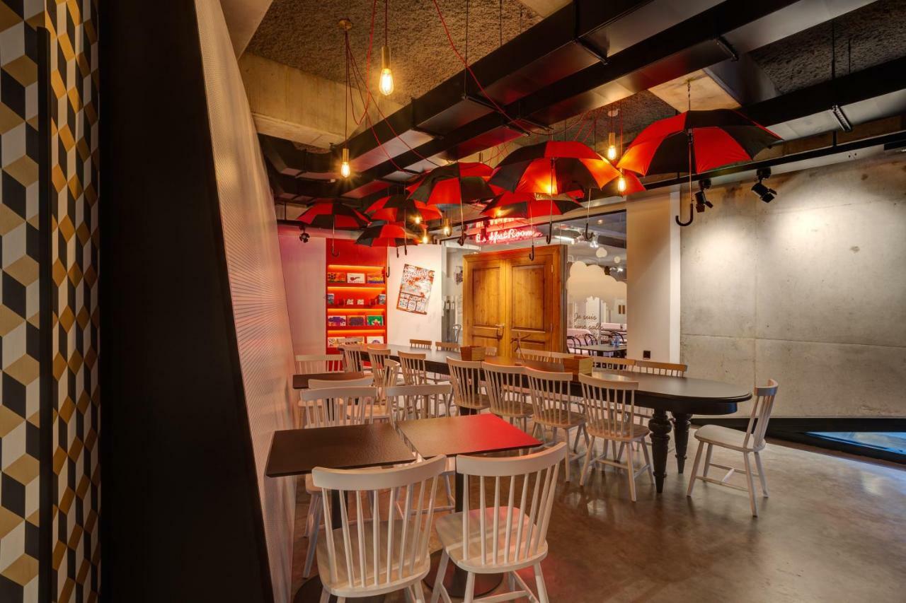 布鲁塞尔南站梅宁阁酒店 Saint-Gilles 外观 照片