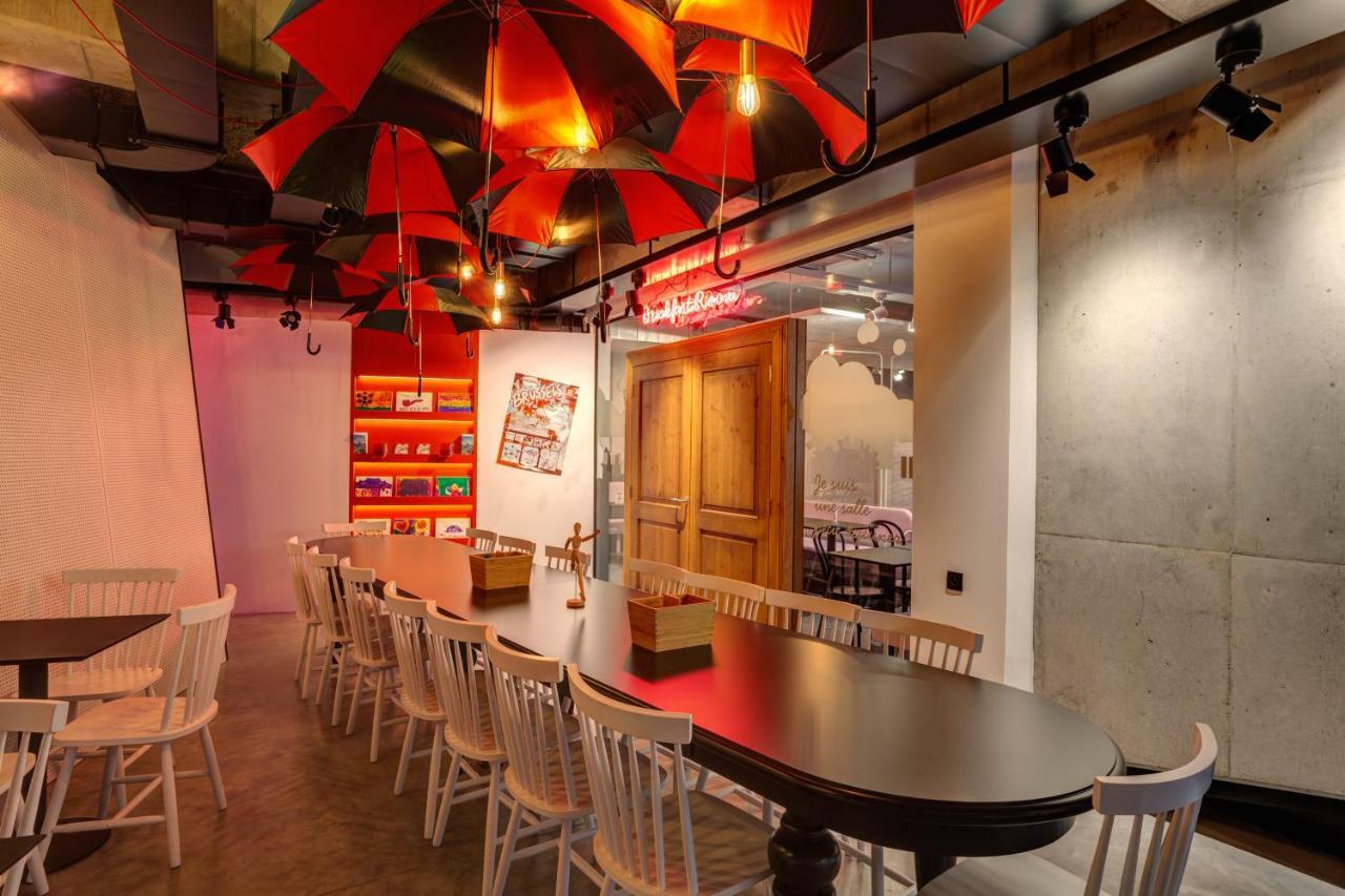 布鲁塞尔南站梅宁阁酒店 Saint-Gilles 外观 照片